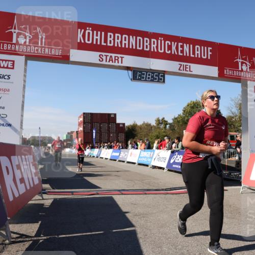 03.10.2025 - Köhlbrandbrückenlauf Lena Gebhardt http://msf.ph/oto/9074586 03.10.2025 13:38:56 Ziel 4723, 5529, 5533, 5584, 6030, 6640 meine-sportfotos.de