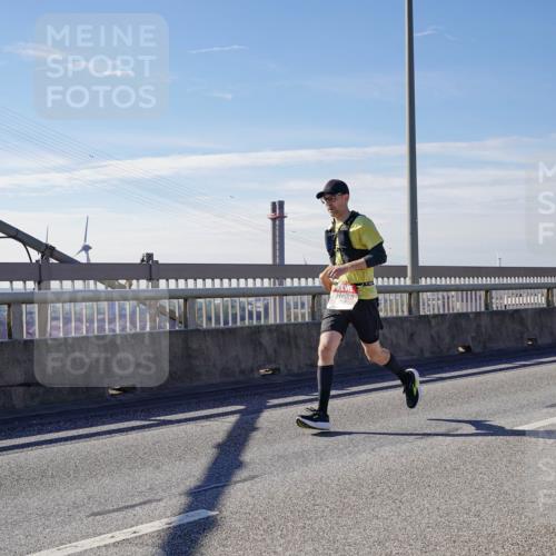 03.10.2025 - Köhlbrandbrückenlauf Michael Burmester http://msf.ph/oto/9074589 03.10.2025 12:39:59 Position 2  meine-sportfotos.de