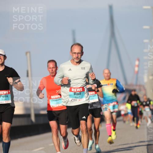 03.10.2025 - Köhlbrandbrückenlauf Jannik Wohlers http://msf.ph/oto/9074606 03.10.2025 09:40:29 Position 3 3299, 1012, 6, 3267 meine-sportfotos.de