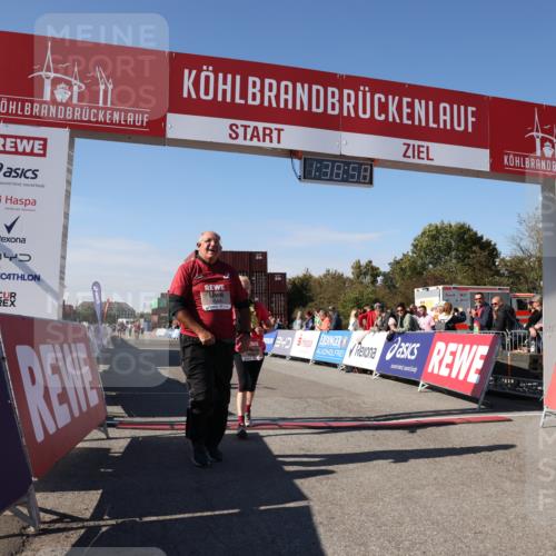 03.10.2025 - Köhlbrandbrückenlauf Lena Gebhardt http://msf.ph/oto/9074619 03.10.2025 13:38:59 Ziel 5529, 5533, 5584, 6030, 6640 meine-sportfotos.de