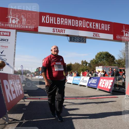 03.10.2025 - Köhlbrandbrückenlauf Lena Gebhardt http://msf.ph/oto/9074633 03.10.2025 13:38:59 Ziel 5529, 5533, 5584, 6030, 6640 meine-sportfotos.de