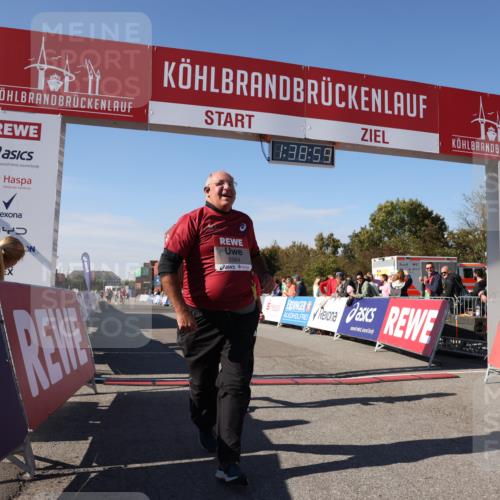 03.10.2025 - Köhlbrandbrückenlauf Lena Gebhardt http://msf.ph/oto/9074642 03.10.2025 13:38:59 Ziel 5529, 5533, 5584, 6030, 6640 meine-sportfotos.de