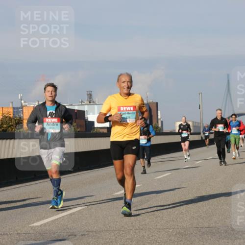 03.10.2025 - Köhlbrandbrückenlauf Jannik Wohlers http://msf.ph/oto/9074645 03.10.2025 09:51:12 Position 3 3656, 1428 meine-sportfotos.de