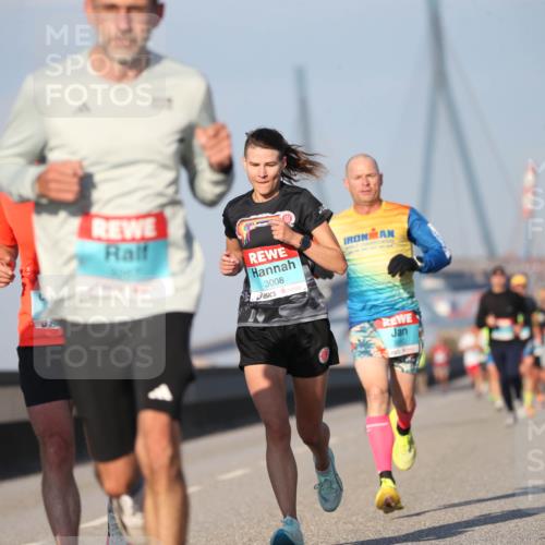 03.10.2025 - Köhlbrandbrückenlauf Jannik Wohlers http://msf.ph/oto/9074646 03.10.2025 09:40:31 Position 3 3008 meine-sportfotos.de
