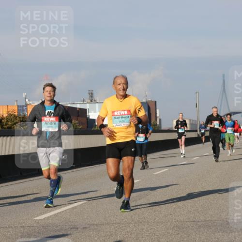 03.10.2025 - Köhlbrandbrückenlauf Jannik Wohlers http://msf.ph/oto/9074655 03.10.2025 09:51:12 Position 3 3656, 1428 meine-sportfotos.de