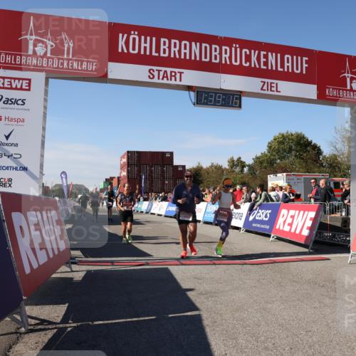 03.10.2025 - Köhlbrandbrückenlauf Lena Gebhardt http://msf.ph/oto/9074704 03.10.2025 13:39:16 Ziel 4531, 4789, 5111, 5766, 5988, 5989 meine-sportfotos.de