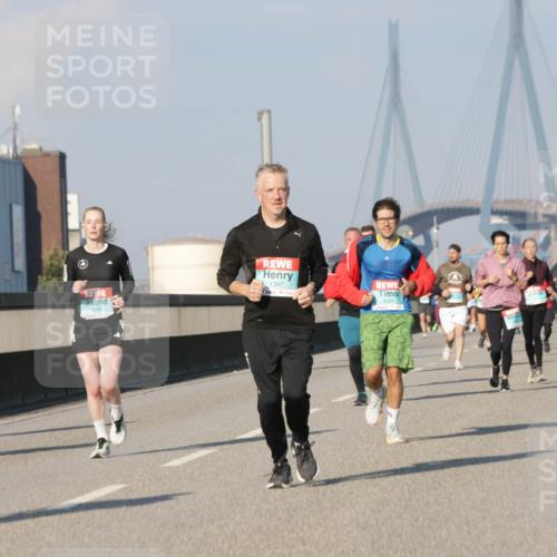 03.10.2025 - Köhlbrandbrückenlauf Jannik Wohlers http://msf.ph/oto/9074728 03.10.2025 09:51:14 Position 3 35, 1397, 3484 meine-sportfotos.de
