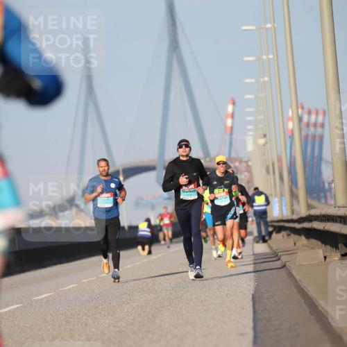 03.10.2025 - Köhlbrandbrückenlauf Jannik Wohlers http://msf.ph/oto/9074750 03.10.2025 09:40:35 Position 3 1019, 1827 meine-sportfotos.de