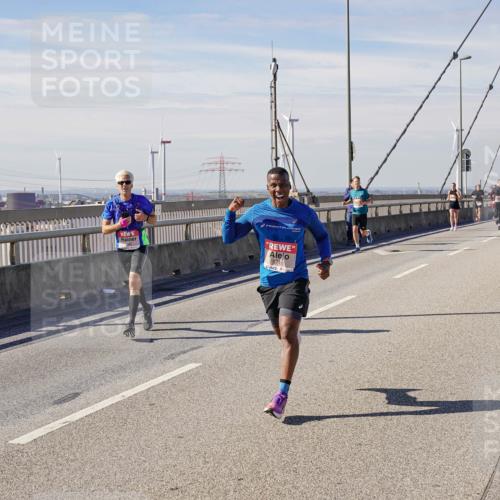 03.10.2025 - Köhlbrandbrückenlauf Michael Burmester http://msf.ph/oto/9074751 03.10.2025 12:40:07 Position 2  meine-sportfotos.de