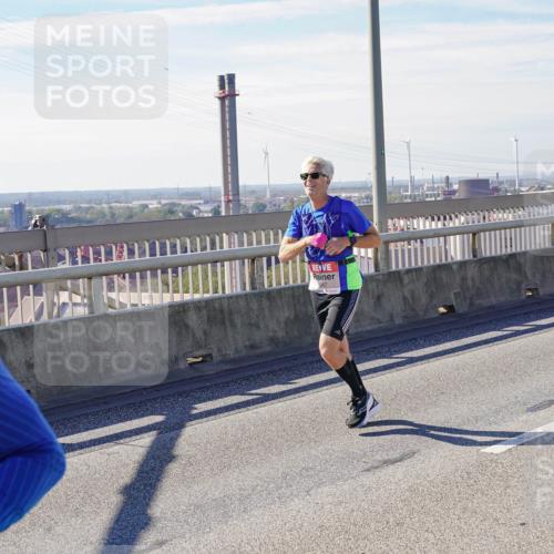 03.10.2025 - Köhlbrandbrückenlauf Michael Burmester http://msf.ph/oto/9074776 03.10.2025 12:40:09 Position 2  meine-sportfotos.de