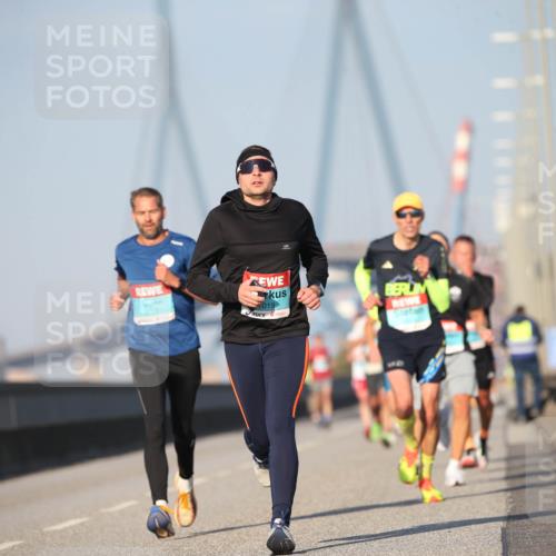 03.10.2025 - Köhlbrandbrückenlauf Jannik Wohlers http://msf.ph/oto/9074785 03.10.2025 09:40:38 Position 3 019, 3756 meine-sportfotos.de