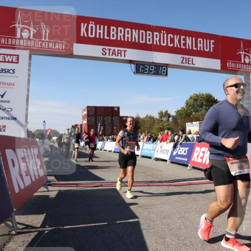 03.10.2025 - Köhlbrandbrückenlauf Lena Gebhardt http://msf.ph/oto/9074788 03.10.2025 13:39:18 Ziel 4531, 4789, 5111, 5741, 5745, 5766, 5988, 5989, 5998 meine-sportfotos.de