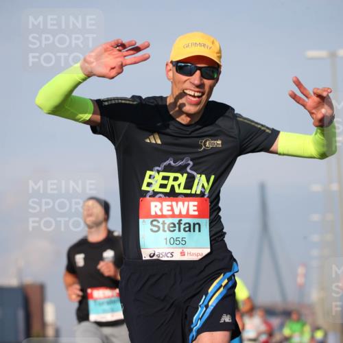 03.10.2025 - Köhlbrandbrückenlauf Jannik Wohlers http://msf.ph/oto/9074797 03.10.2025 09:40:46 Position 3 5, 1055 meine-sportfotos.de