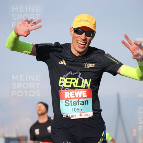 03.10.2025 - Köhlbrandbrückenlauf Jannik Wohlers http://msf.ph/oto/9074808 03.10.2025 09:40:46 Position 3 5, 1055 meine-sportfotos.de