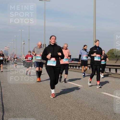 03.10.2025 - Köhlbrandbrückenlauf Fabian Wolf http://msf.ph/oto/9074810 03.10.2025 10:14:27 Position 3 2606 meine-sportfotos.de