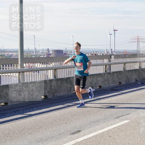 03.10.2025 - Köhlbrandbrückenlauf Michael Burmester http://msf.ph/oto/9074823 03.10.2025 12:40:12 Position 2 125, 4137 meine-sportfotos.de