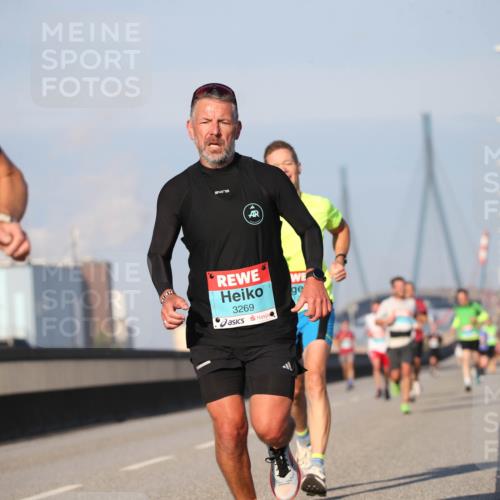 03.10.2025 - Köhlbrandbrückenlauf Jannik Wohlers http://msf.ph/oto/9074824 03.10.2025 09:40:48 Position 3 3629, 3269 meine-sportfotos.de