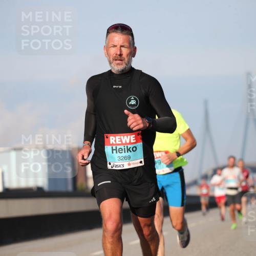 03.10.2025 - Köhlbrandbrückenlauf Jannik Wohlers http://msf.ph/oto/9074858 03.10.2025 09:40:48 Position 3 3269 meine-sportfotos.de