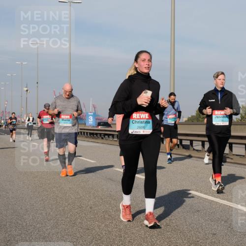 03.10.2025 - Köhlbrandbrückenlauf Fabian Wolf http://msf.ph/oto/9074864 03.10.2025 10:14:28 Position 3 2513, 2606, 2755 meine-sportfotos.de