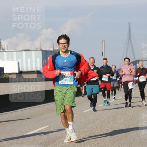 03.10.2025 - Köhlbrandbrückenlauf Jannik Wohlers http://msf.ph/oto/9074898 03.10.2025 09:51:19 Position 3 3484 meine-sportfotos.de