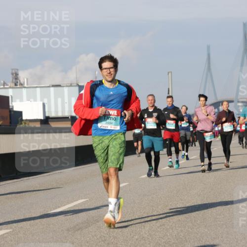03.10.2025 - Köhlbrandbrückenlauf Jannik Wohlers http://msf.ph/oto/9074905 03.10.2025 09:51:20 Position 3 3484, 2761 meine-sportfotos.de