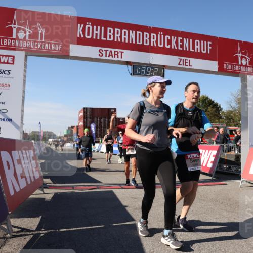 03.10.2025 - Köhlbrandbrückenlauf Lena Gebhardt http://msf.ph/oto/9074944 03.10.2025 13:39:22 Ziel 4531, 4789, 5111, 5741, 5745, 5766, 5988, 5989, 5998, 6560 meine-sportfotos.de