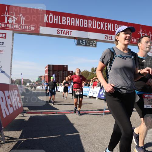 03.10.2025 - Köhlbrandbrückenlauf Lena Gebhardt http://msf.ph/oto/9074969 03.10.2025 13:39:22 Ziel 4531, 4789, 5111, 5741, 5745, 5766, 5988, 5989, 5998, 6560 meine-sportfotos.de