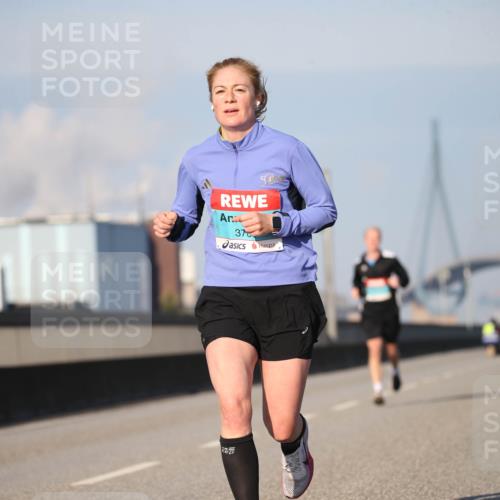 03.10.2025 - Köhlbrandbrückenlauf Jannik Wohlers http://msf.ph/oto/9074990 03.10.2025 09:41:07 Position 3 37 meine-sportfotos.de