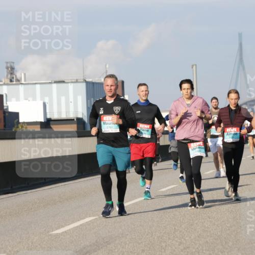 03.10.2025 - Köhlbrandbrückenlauf Jannik Wohlers http://msf.ph/oto/9075012 03.10.2025 09:51:22 Position 3 2761 meine-sportfotos.de
