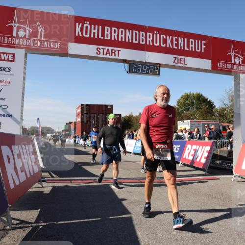 03.10.2025 - Köhlbrandbrückenlauf Lena Gebhardt http://msf.ph/oto/9075013 03.10.2025 13:39:24 Ziel 4531, 4789, 5111, 5135, 5741, 5745, 5766, 5988, 5989, 5991, 5998, 6560 meine-sportfotos.de