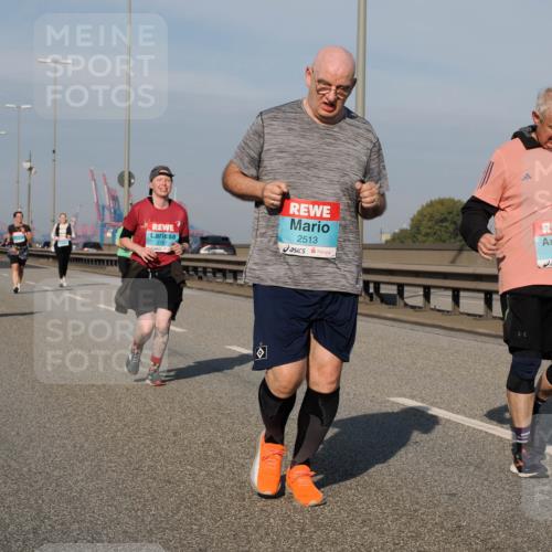 03.10.2025 - Köhlbrandbrückenlauf Fabian Wolf http://msf.ph/oto/9075017 03.10.2025 10:14:31 Position 3 1, 2513, 3097 meine-sportfotos.de