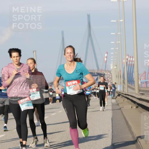 03.10.2025 - Köhlbrandbrückenlauf Jannik Wohlers http://msf.ph/oto/9075056 03.10.2025 09:51:24 Position 3 3188, 1424, 3409, 16 meine-sportfotos.de