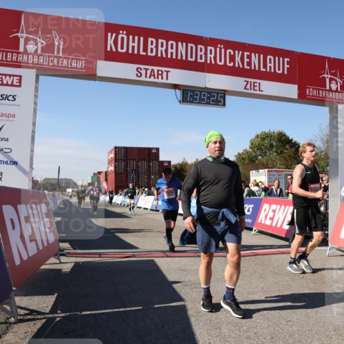 03.10.2025 - Köhlbrandbrückenlauf Lena Gebhardt http://msf.ph/oto/9075086 03.10.2025 13:39:26 Ziel 4789, 5111, 5135, 5444, 5741, 5745, 5766, 5988, 5989, 5991, 5998, 6259, 6560 meine-sportfotos.de