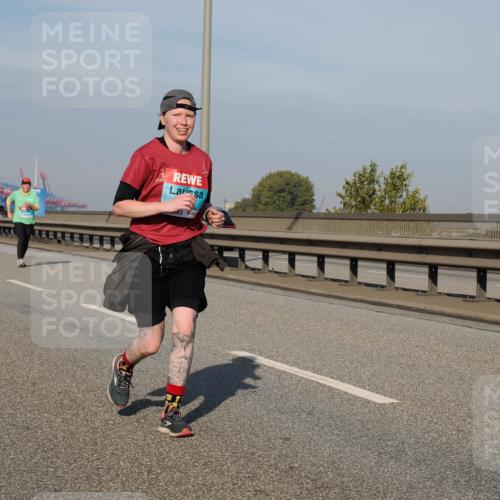03.10.2025 - Köhlbrandbrückenlauf Fabian Wolf http://msf.ph/oto/9075104 03.10.2025 10:14:33 Position 3  meine-sportfotos.de