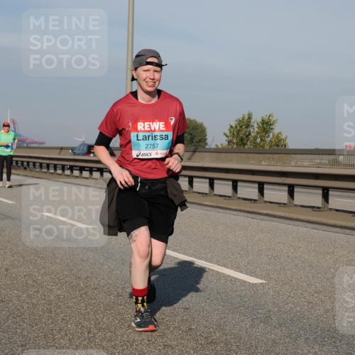 03.10.2025 - Köhlbrandbrückenlauf Fabian Wolf http://msf.ph/oto/9075125 03.10.2025 10:14:33 Position 3 2757 meine-sportfotos.de