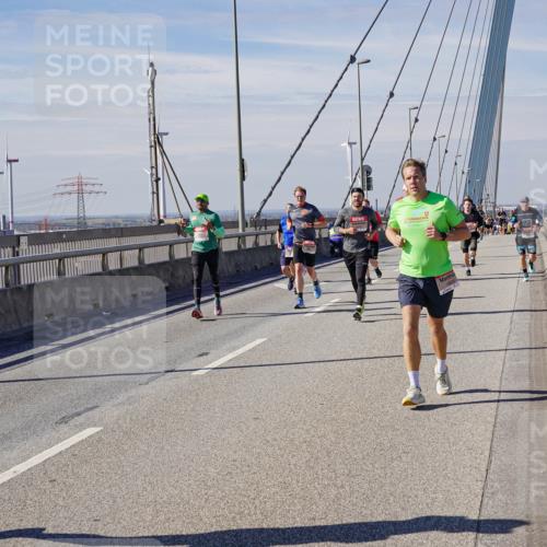 03.10.2025 - Köhlbrandbrückenlauf Michael Burmester http://msf.ph/oto/9075129 03.10.2025 12:40:31 Position 2 6255 meine-sportfotos.de