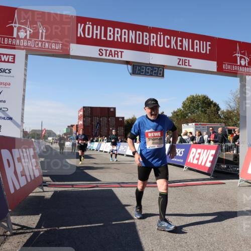03.10.2025 - Köhlbrandbrückenlauf Lena Gebhardt http://msf.ph/oto/9075156 03.10.2025 13:39:28 Ziel 4621, 4789, 5135, 5176, 5444, 5741, 5745, 5988, 5989, 5991, 5998, 6259, 6560 meine-sportfotos.de