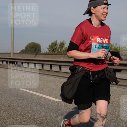 03.10.2025 - Köhlbrandbrückenlauf Fabian Wolf http://msf.ph/oto/9075171 03.10.2025 10:14:34 Position 3  meine-sportfotos.de