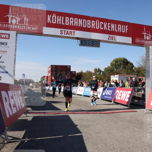03.10.2025 - Köhlbrandbrückenlauf Lena Gebhardt http://msf.ph/oto/9075177 03.10.2025 13:39:30 Ziel 4621, 4789, 5135, 5176, 5444, 5741, 5745, 5988, 5989, 5991, 5998, 6259, 6560 meine-sportfotos.de
