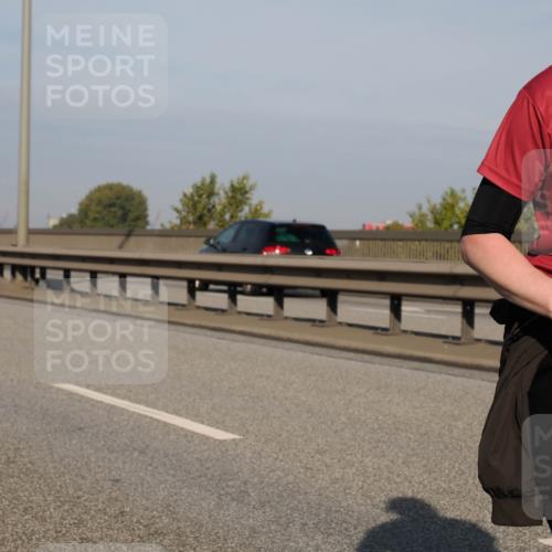 03.10.2025 - Köhlbrandbrückenlauf Fabian Wolf http://msf.ph/oto/9075186 03.10.2025 10:14:35 Position 3  meine-sportfotos.de