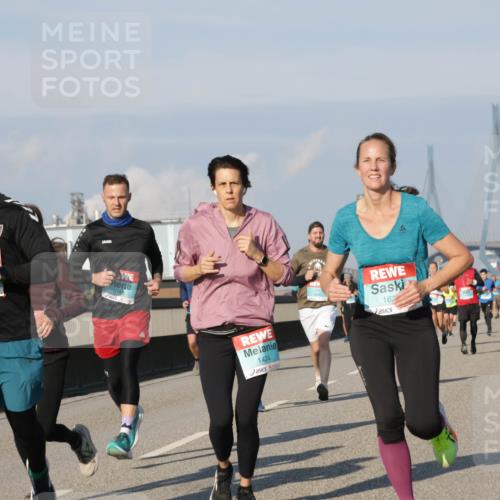 03.10.2025 - Köhlbrandbrückenlauf Jannik Wohlers http://msf.ph/oto/9075196 03.10.2025 09:51:25 Position 3 276, 3185, 1424, 162 meine-sportfotos.de