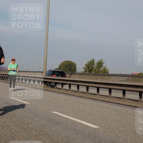 03.10.2025 - Köhlbrandbrückenlauf Fabian Wolf http://msf.ph/oto/9075198 03.10.2025 10:14:36 Position 3 2390 meine-sportfotos.de