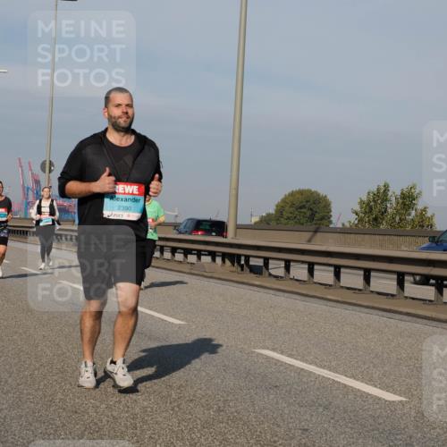 03.10.2025 - Köhlbrandbrückenlauf Fabian Wolf http://msf.ph/oto/9075214 03.10.2025 10:14:36 Position 3 2390 meine-sportfotos.de