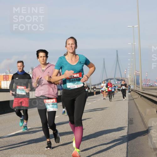 03.10.2025 - Köhlbrandbrückenlauf Jannik Wohlers http://msf.ph/oto/9075234 03.10.2025 09:51:26 Position 3 2761, 1424, 1626 meine-sportfotos.de