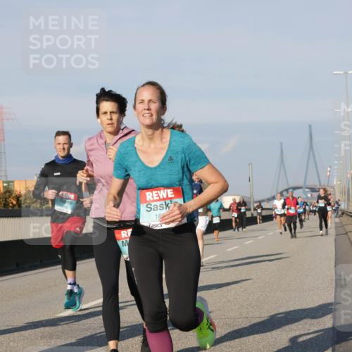 03.10.2025 - Köhlbrandbrückenlauf Jannik Wohlers http://msf.ph/oto/9075276 03.10.2025 09:51:27 Position 3 16 meine-sportfotos.de