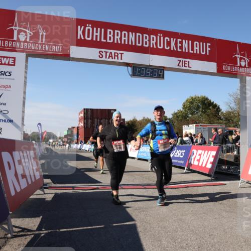 03.10.2025 - Köhlbrandbrückenlauf Lena Gebhardt http://msf.ph/oto/9075348 03.10.2025 13:39:34 Ziel 4621, 5135, 5176, 5444, 5741, 5745, 5991, 6259, 6560 meine-sportfotos.de
