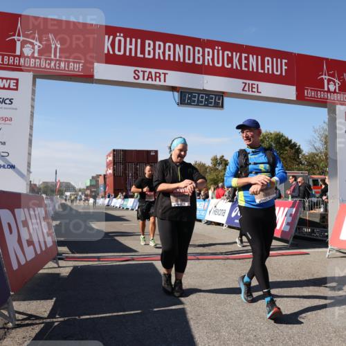 03.10.2025 - Köhlbrandbrückenlauf Lena Gebhardt http://msf.ph/oto/9075380 03.10.2025 13:39:35 Ziel 4621, 5135, 5176, 5444, 5991, 6259, 6560 meine-sportfotos.de
