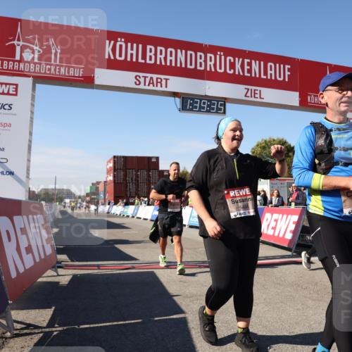 03.10.2025 - Köhlbrandbrückenlauf Lena Gebhardt http://msf.ph/oto/9075406 03.10.2025 13:39:36 Ziel 4621, 5135, 5176, 5444, 5991, 6259 meine-sportfotos.de
