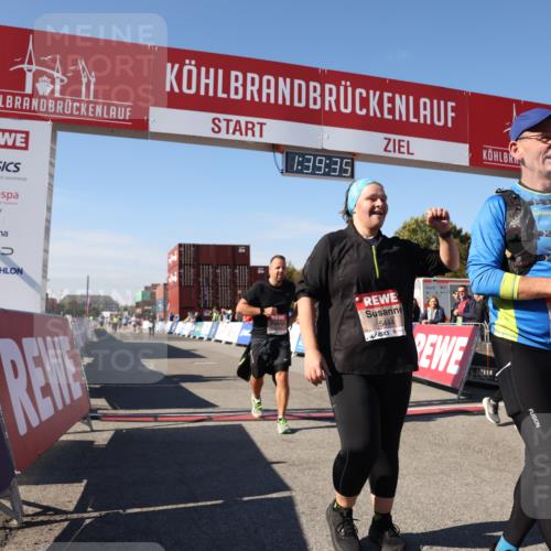 03.10.2025 - Köhlbrandbrückenlauf Lena Gebhardt http://msf.ph/oto/9075415 03.10.2025 13:39:36 Ziel 4621, 5135, 5176, 5444, 5991, 6259 meine-sportfotos.de