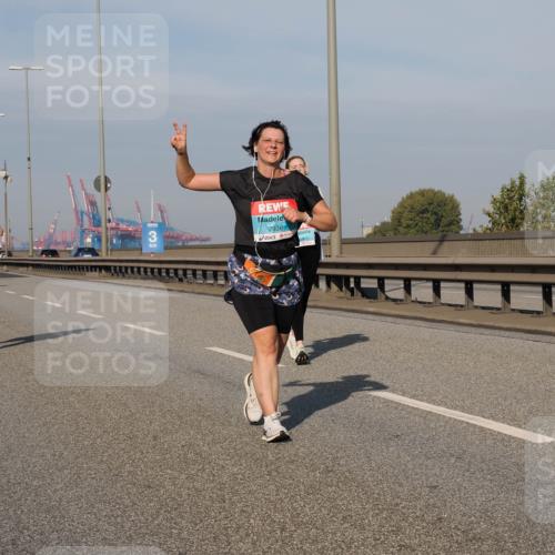 03.10.2025 - Köhlbrandbrückenlauf Fabian Wolf http://msf.ph/oto/9075430 03.10.2025 10:14:42 Position 3 2936 meine-sportfotos.de